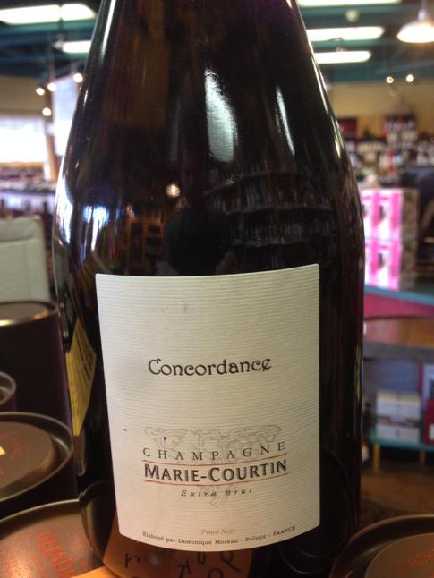 KensingtonWM's tweet photo. MT @EricSouthward: Miracle there's still some @MarieCourtin_ Extra Brut Concordance
Like Grand Cru Chablis w/ bubbles http://t.co/hJLykDP5Pw