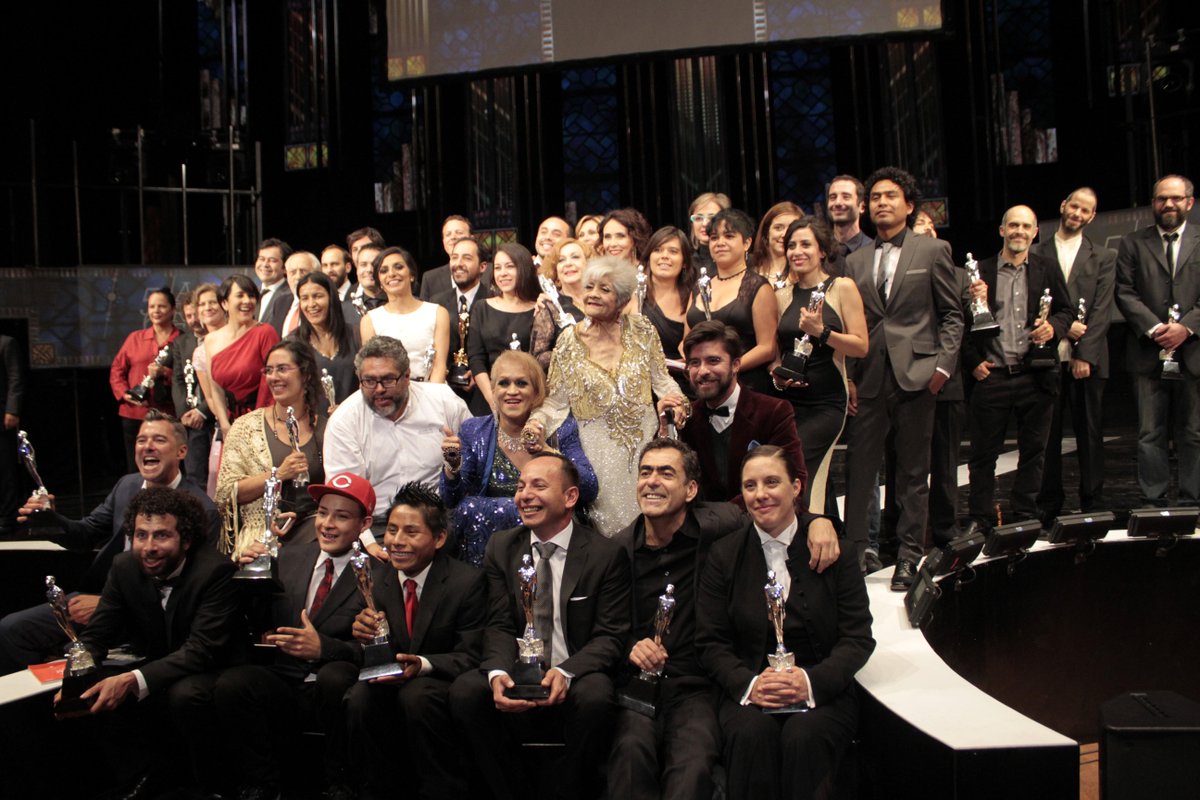 premiosariel's tweet photo. ¡ ¡ ¡ I M P O R T A N T E ! ! ! 
Este año se agrega la categoría a MEJOR REVELACIÓN MASCULINA en los #Arieles2015 http://t.co/MjaWPrMbAJ"