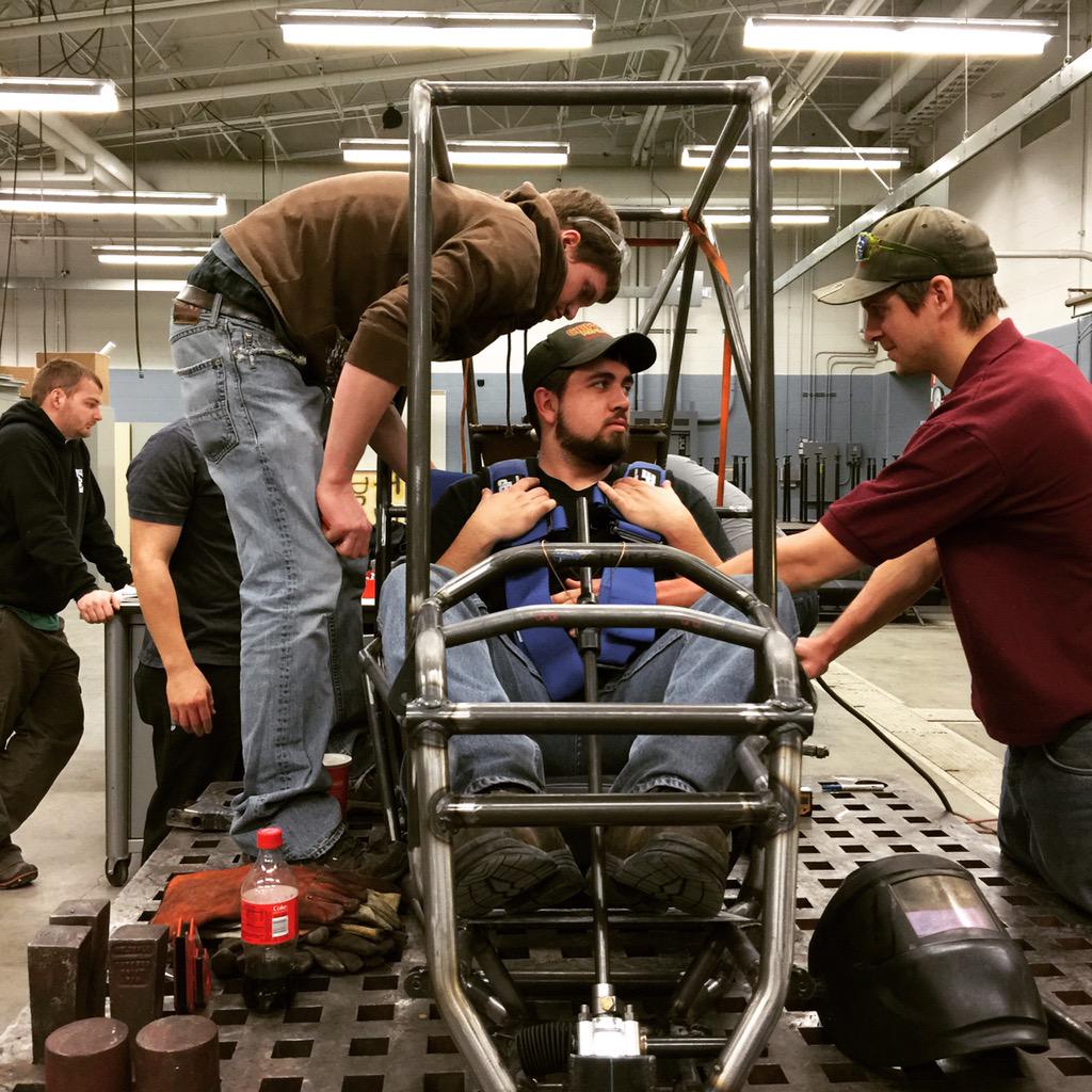 CmuBaja's tweet photo. About a week until we are up and running on the new cart @SAE_Institute #race #engineering #undergrad #cmu http://t.co/bErIDTKFNv