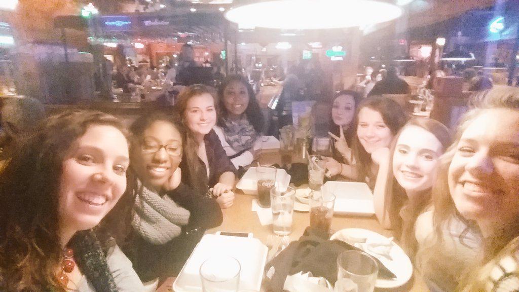 CoachGhezzi's tweet photo. Dinner with my super 7! #welovefood #BBJV #Super7 http://t.co/LlORl2gYY9