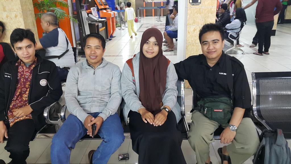 Mas_Zami's tweet photo. Sekjen PB HMI, Ketum Cab Pwt, Sekum Cab Pwt. #Stasiunbesarpwt. @muhammad_ers @yadie2 @BPriaKusuma  @jogjakarta_news http://t.co/OrV2axRNvs