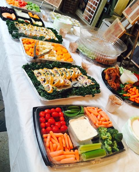 757_Brick's tweet photo. Delicious food while watching the laticrete presentation http://t.co/h8LtoJC2uT