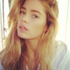 mileycdrunks's tweet photo. @candicefools ta aqui amor http://t.co/VNKthkmAQB