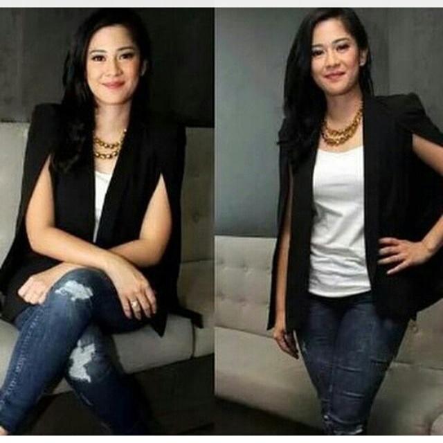 Cape Blazer Dian Sastro terlaris,125rb aja.. Buruan order. Pin 5369C360, Whatsapp 087877255151, Line: ZeeZee_Boutique