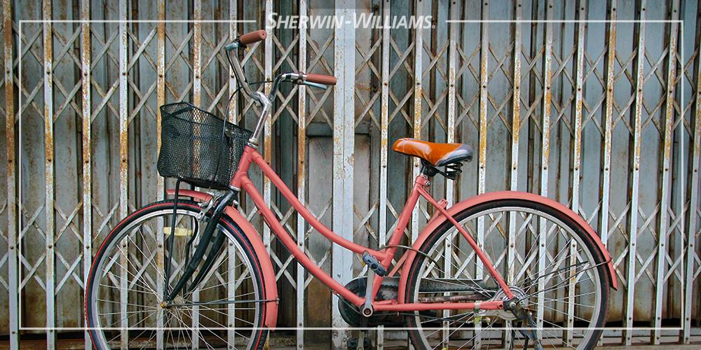 SherwinWilliams's tweet image. Our Color of the Year, Coral Reef (SW 6606), looks just as good in the wild as it does indoors.