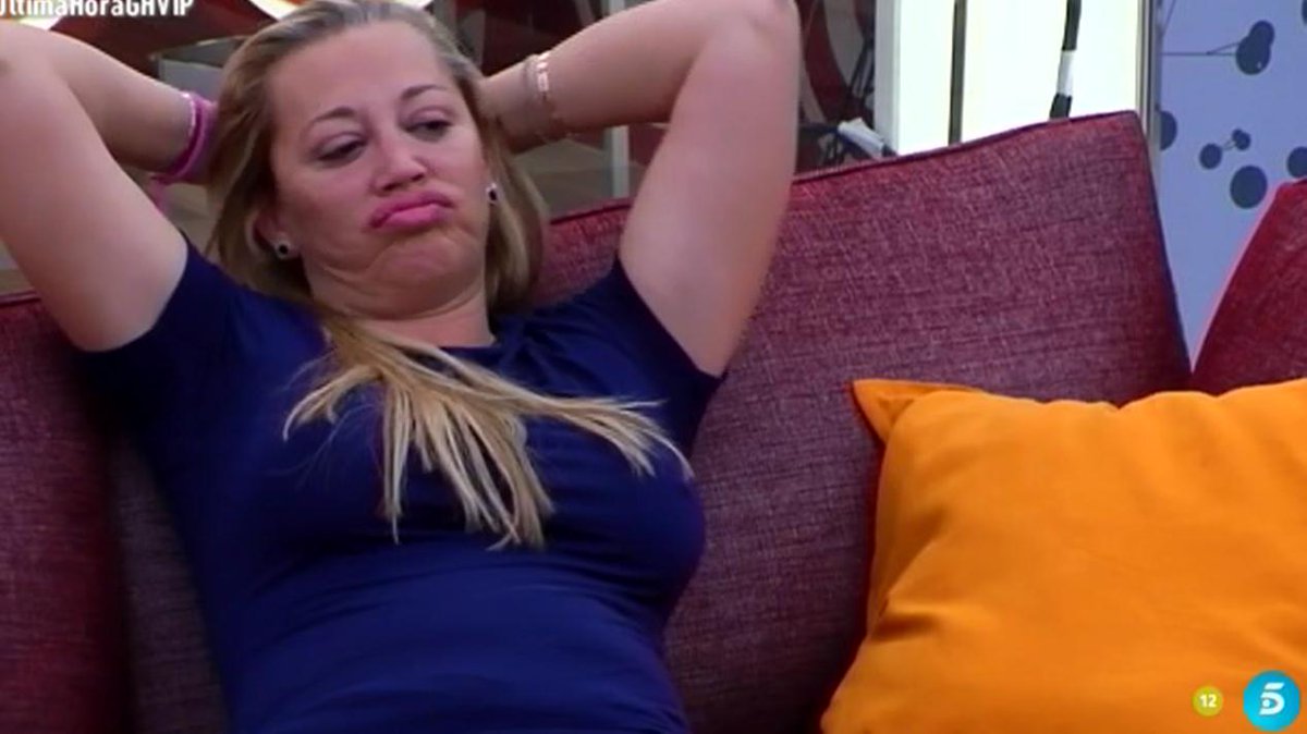 GHmomentazos's tweet photo. #GHVIPbaila "He sufrido mucho por amor" http://t.co/XxKwmK9XcI http://t.co/nf2RgNT5Eq