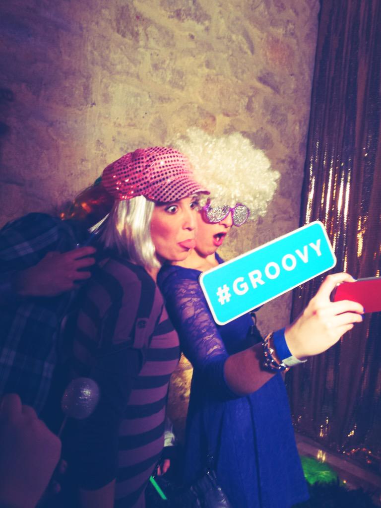 cabanes_93's tweet photo. @TwitterStudio #party #tweetbeats #mediacompeople http://t.co/H0Tgk8Xj11