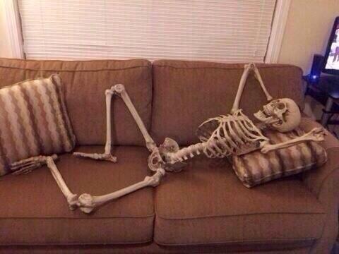 FkgExhausted's tweet photo. @Rhonda_L_2011 just hanging out waiting for #jodiarias verdict 😈💉 http://t.co/TgFVJOJuvl