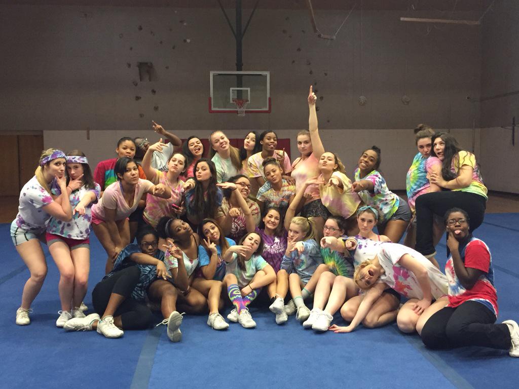 SHSVCHEER's tweet photo. Tie dye day ❤️💛 http://t.co/rz5EL2Paoj