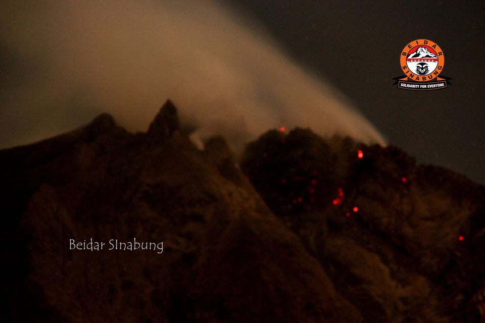 SEGUIMIENTO MUNDIAL DE VOLCANES. - Página 19 B_S_e2OU8AA5QIU