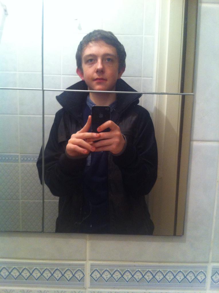 784fghghf5's tweet photo. Me in real life.. http://t.co/WQvLN73CEq
