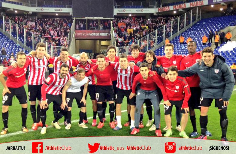 AthleticClub's tweet photo. Alegria de jugadores y afición. Menos mal que se nos ocurrió venir a jugar el partido de vuelta :)  #aurtenBAI http://t.co/DffGdsEROz