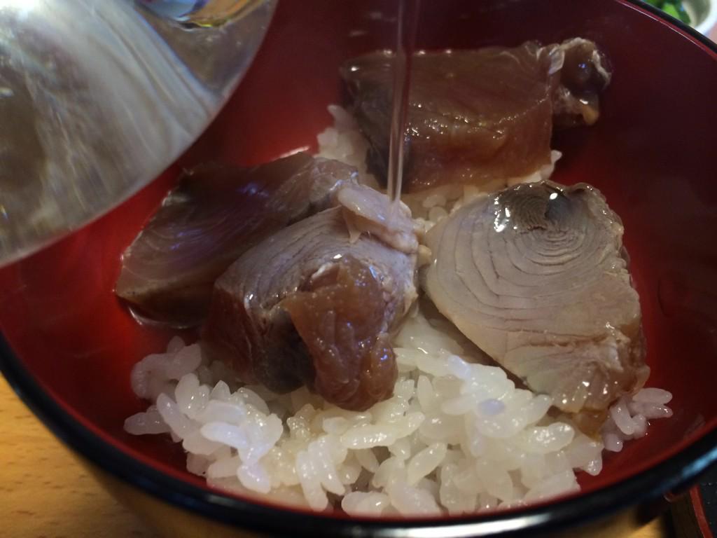 かつお刺身の晩御飯の翌朝におすすめ かつおヅケ茶漬け Togetter かつお刺身の晩御飯の翌朝におすすめ かつおヅケ茶漬け Togetter