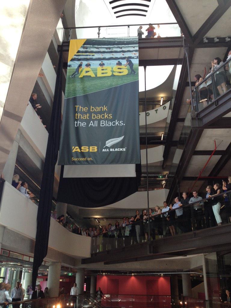 Littlebearwill's tweet photo. What a awesome day at work today! Well done @ASBBank #AWESOME @AllBlacks #BackingTheABs http://t.co/8dptGeK552