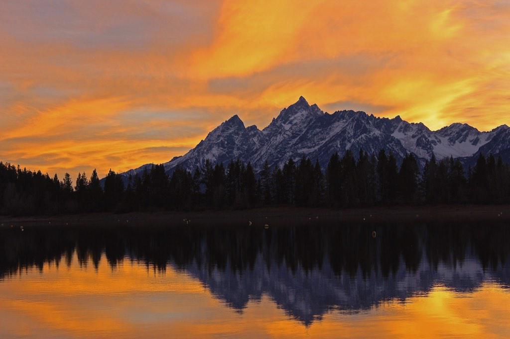 Interior's tweet image. #Sunsets @GrandTetonNPS are breathtakingly beautiful. Photo: Christina Adele Warburg #Wyoming