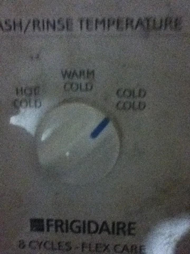 colbythom2002's tweet photo. @argyleschoolSK #25acts  wash your cloths in cold water http://t.co/8wgn8Rpfwt