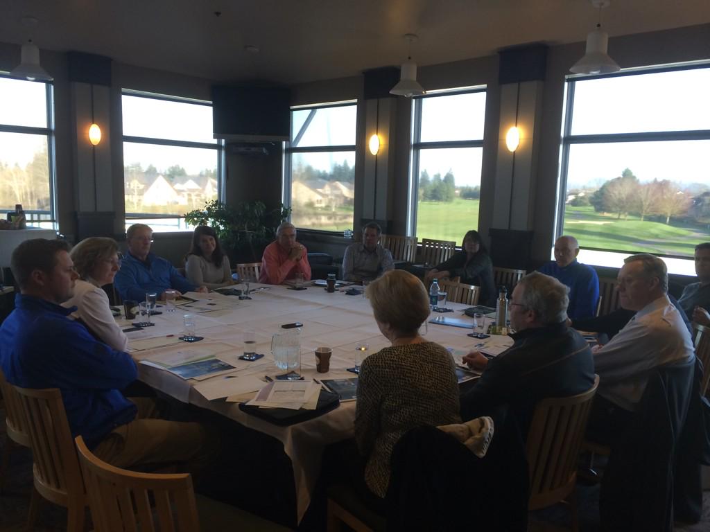 dvtfxr's tweet photo. @ OGA 4 Golf All. of OR B of D meeting... #TravelOregon was here presenting 7 Wonders Campaign. @OregonGA @GCSAA_NW http://t.co/3iUNwaqqi0