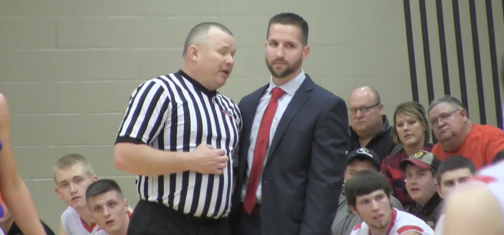 Channel1450com's tweet photo. History Making Morrisonville March Ends In Sectional Semifinals To Okawville 78-35
http://t.co/4G186J9RYi http://t.co/tNB3LIYIqK