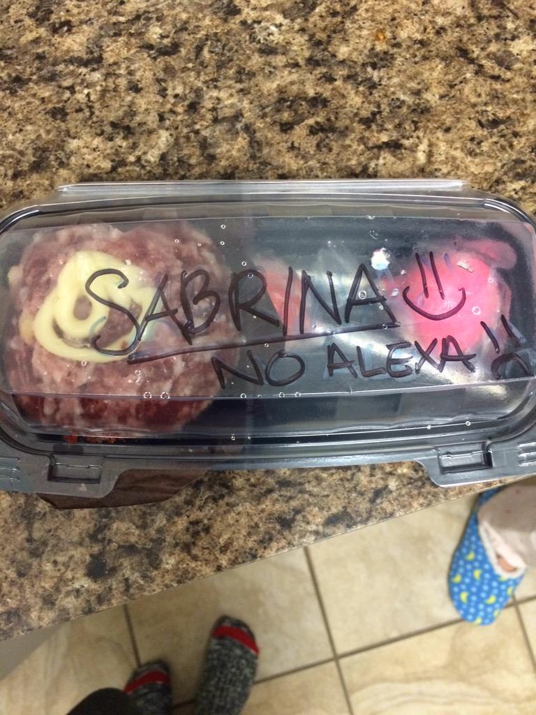 alexashouneyia's tweet image. My family has to mark sweets so I don't attack them. #SweetToothProblems