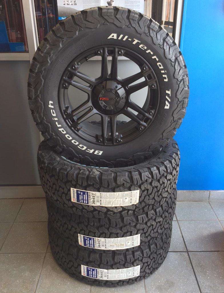 Todd4nier's tweet photo. #newarrivals @QuickLane @holidayfl 
Some sweet Alloy rims to go on your sweet ride!
@Ptbo_Canada @PtboChitChat http://t.co/76EUWeduFW