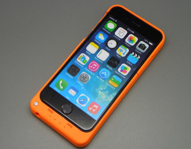 GIacierTech's tweet image. Also, when we restock we will be adding these rechargeable iPhone cases that'll be available in multiple colors! ☺️