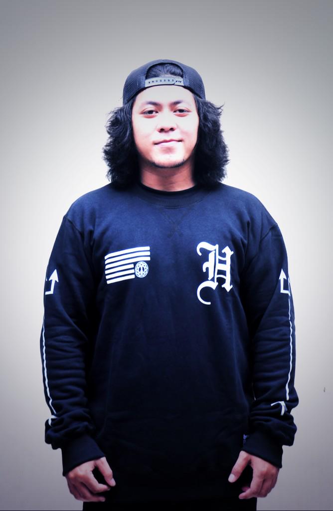 It's @hereticdeadlygoods crewneck !!!