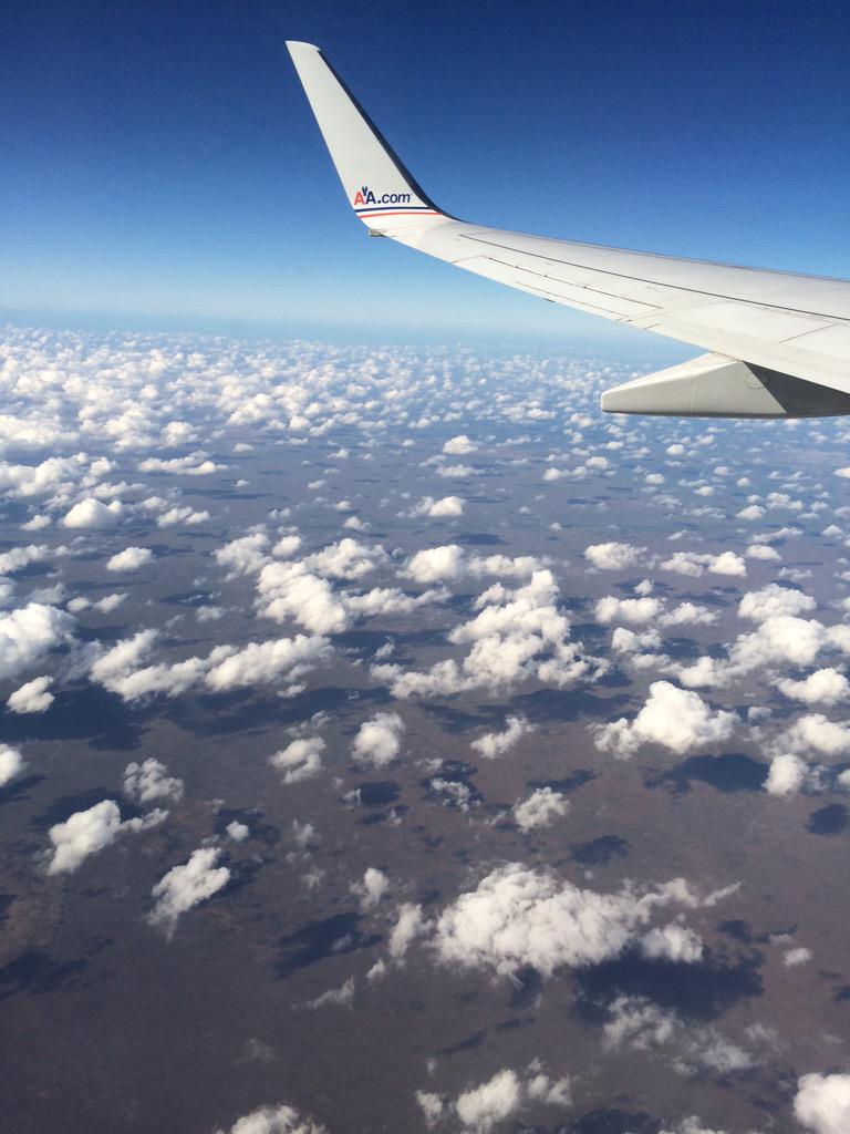 Solccittto's tweet photo. ✈️ http://t.co/R4SWmQwHfH