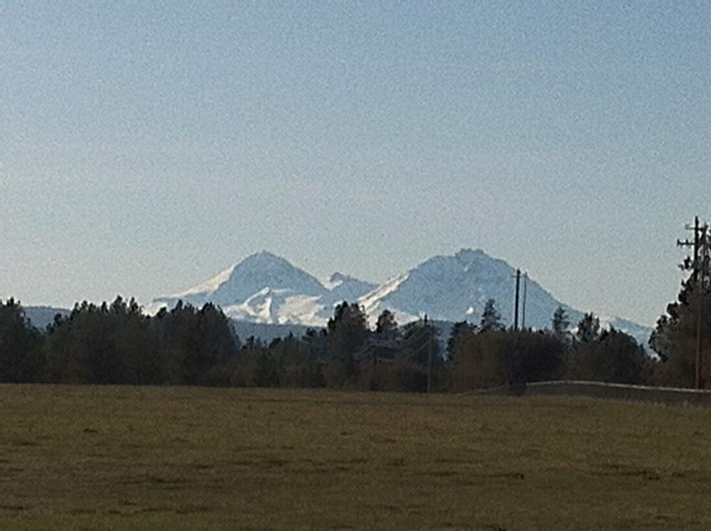 LReynoldsVideo's tweet photo. Fun day in the sun filming USCSA nationals at Mt Bachelor #uscsa http://t.co/X13ldm55P4