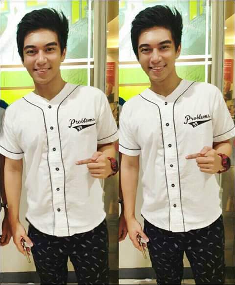 08Charrel's tweet photo. Show Time http://t.co/a6H2gpLl1K