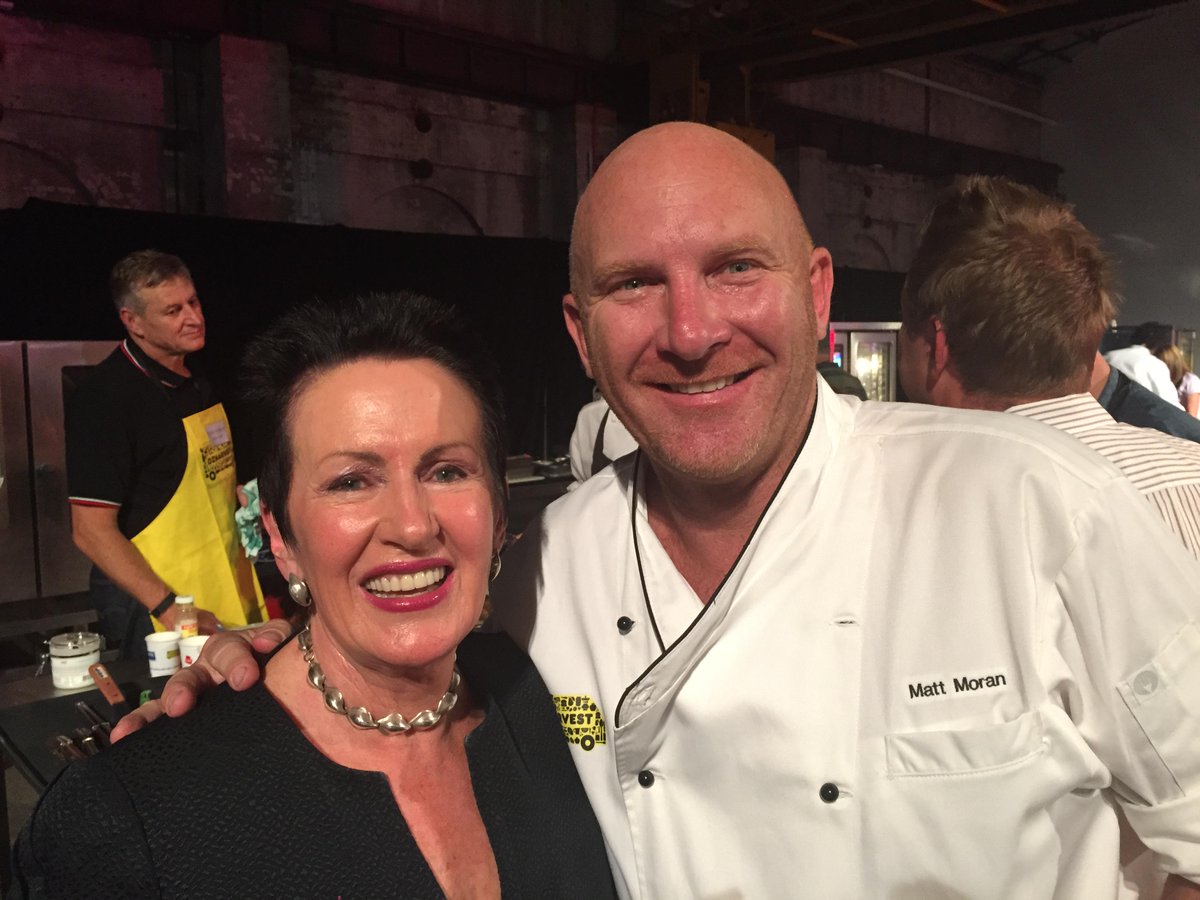 CloverMoore's tweet photo. Earlier this week I opened the @OzHarvest #CEOCookOff. Here w/ @chefmattmoran, @FourinHand and @cityofsydney CEOs. http://t.co/lwe5GIM3rO