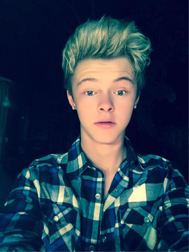 The Tide Fan (@karla_tide) on Twitter photo 