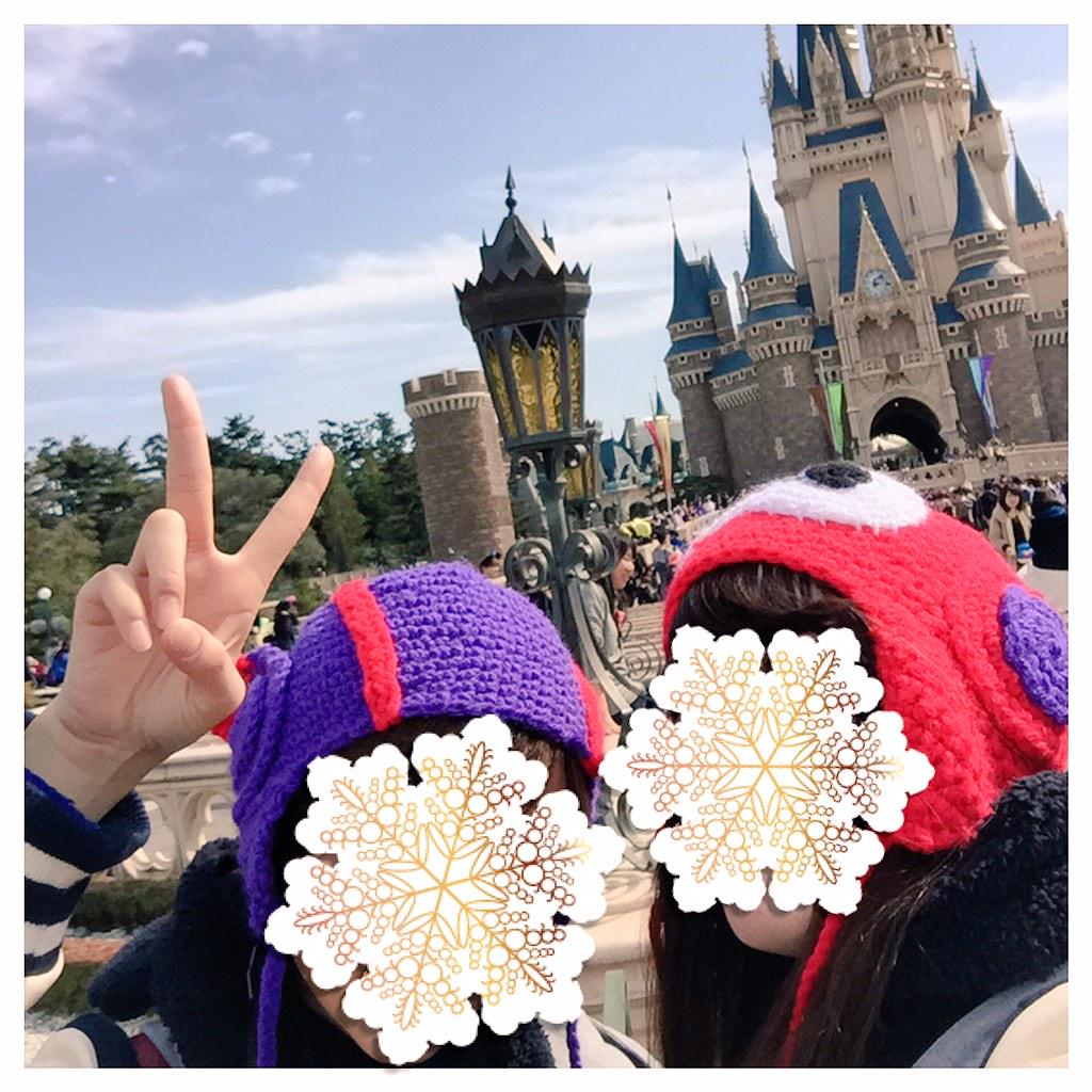 いや楽しかった路重とベイマッ ヒロニット帽 で なんちゃって双子コーデにプラスなんちゃってインナーだけベイマッとヒロでディズニーバウンドしてはしゃいできましたよのアレです見づらいけども Http T Co Ywwhgzhu4d