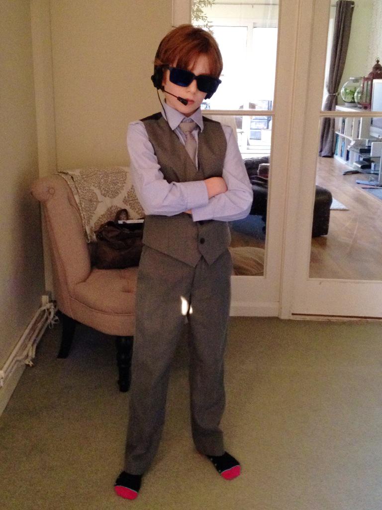 SophieHAuthor's tweet image. Every other 8yo girl in the world wants to be Hermione for #WorldBookDay. Mine wants to be James Bond. #spykid