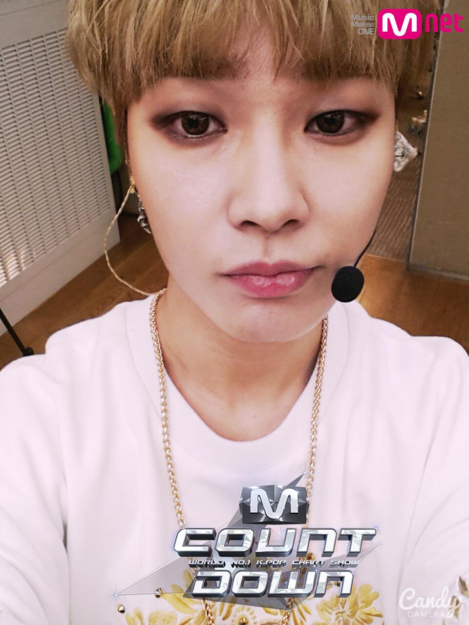 B_UAPorUoAE563F.jpg:large