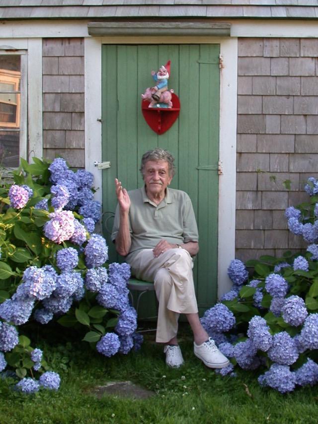 wimzkl's tweet image. We did it! Congratulations, Bob and team!  kickstarter.com/projects/14682… #UnstuckInTime #KurtVonnegut