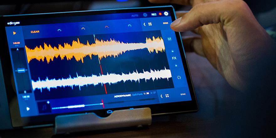 Embedded image permalink