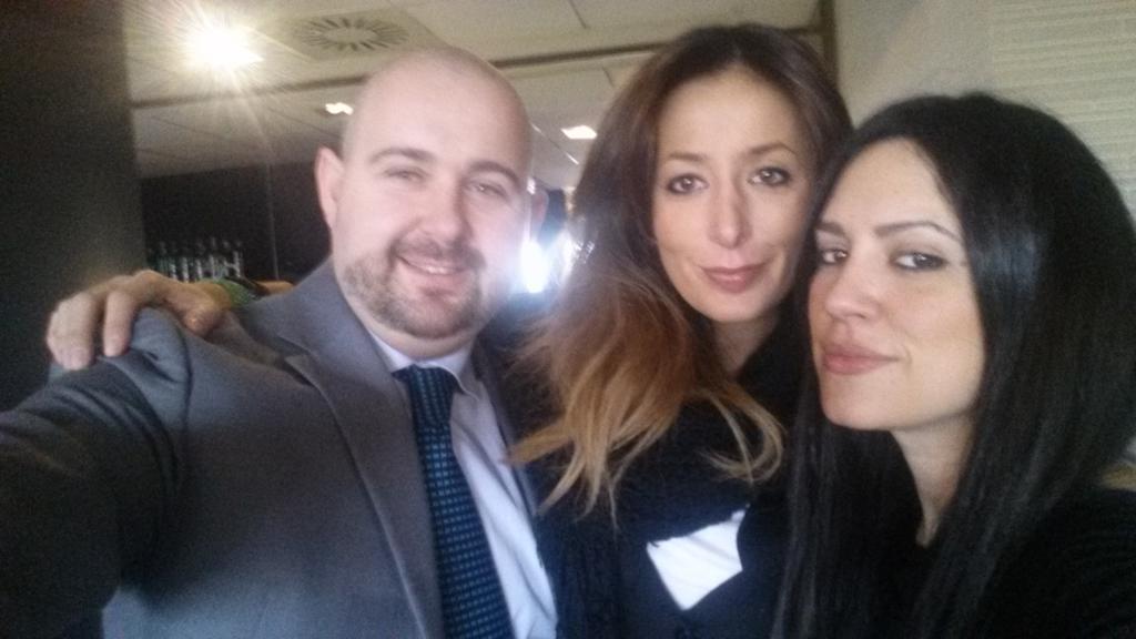 AMViaggi's tweet photo. #Expo2015  in partenza per #ITBBerlin #magicteam #expottimisti http://t.co/bF5th6i4Oq