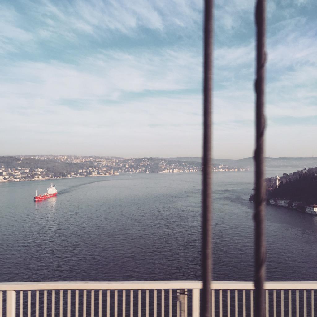 It can get stuffy #freelancing and always being inside. Don't forget to drink water and enjoy the view!