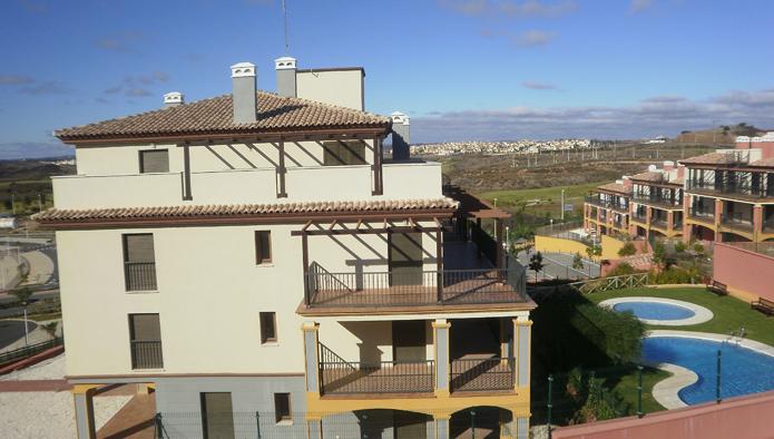 SpainLink's tweet image. #CostaDeLaLuz Brand new, Very close to #Portugal 2 Beds, 2 Bathrooms, Swimming Pool #Golf €57,000.00! That's a Steal!