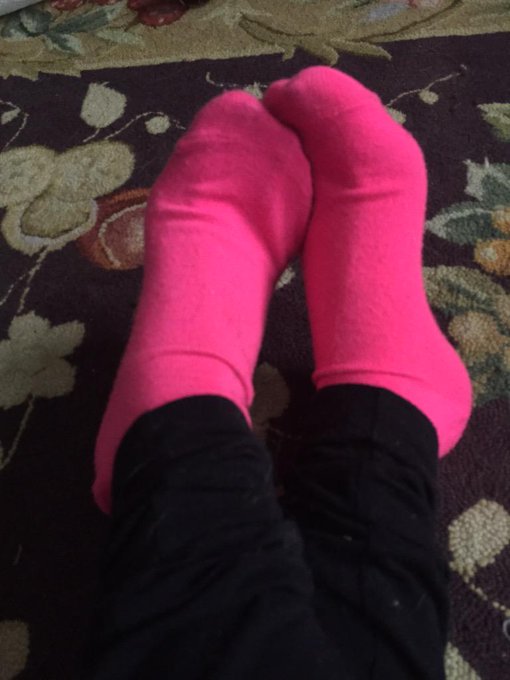 #pink #FOOTFETISH #feet #socks I'm such a #tease ? #love http://t.co/jXb6Nrtlm7