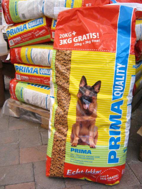 Verwen uw trouwe viervoeter met de nieuwe #actie van Prima Quality #hondenvoer: Zak 23kg van €39,95 > Nu voor €32,95