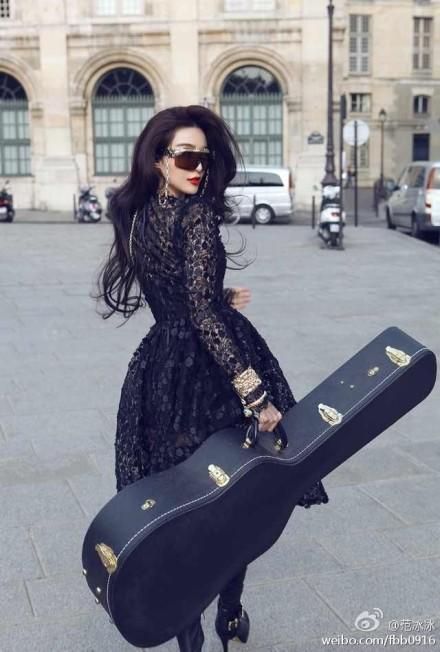 FanBingbing321's tweet photo. 出去走走！ http://t.co/1avFFz25t6
