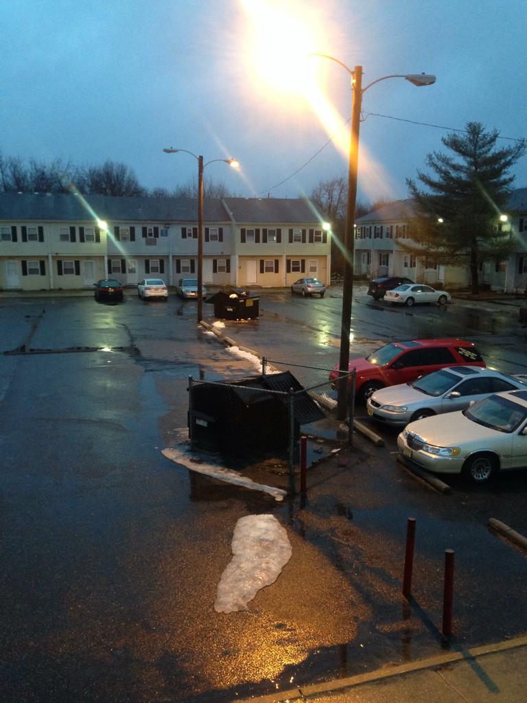 quincy856's tweet photo. #fox29snow 6:30 am http://t.co/mFaSUBrPSB