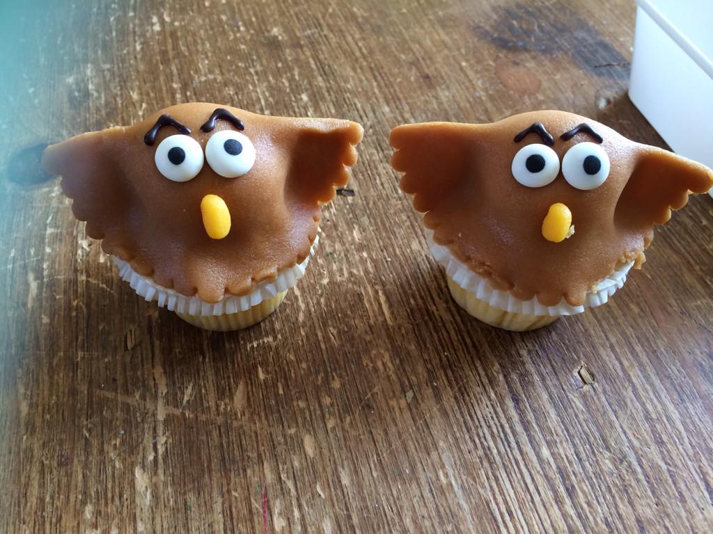 Eagle owl marzipan cakes