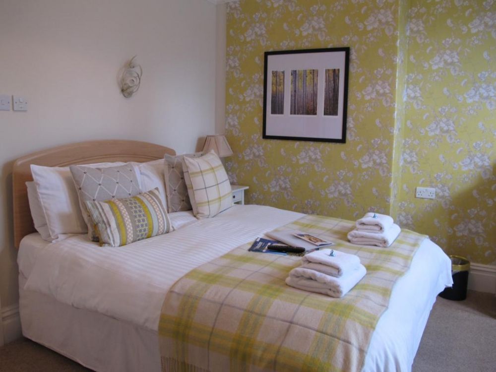 Our lovely ground floor room is still available for a 2 ngt break this wkend. Call direct for best deal.