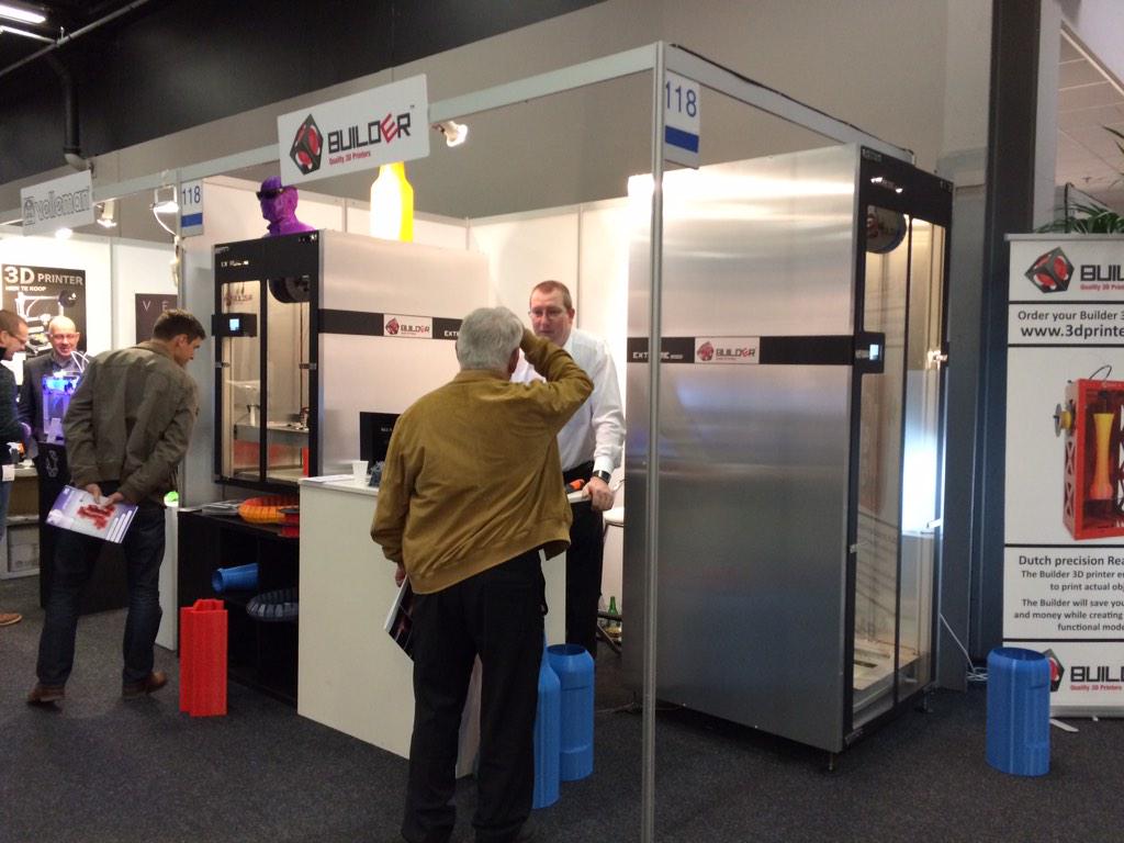 builder3Dprint's tweet photo. Presenting our EXTREME Builders at the #rapidpro2015 #3dprinter #3dprinted #3d 117/118 http://t.co/FrFgIQ1KaB