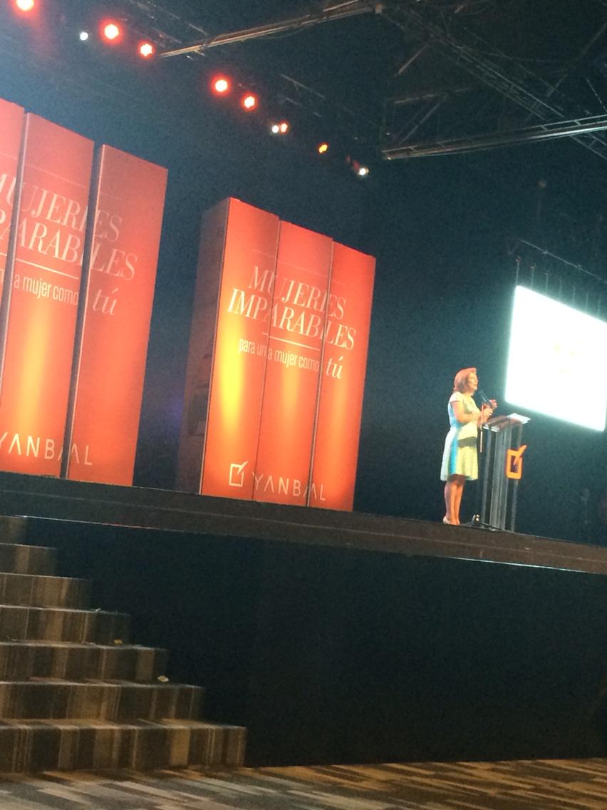JorgeBohorquezY's tweet photo. Empezando nuestro Evento Mujeres Imparables Yanbal en Bogotá http://t.co/sNnAxgrwvc