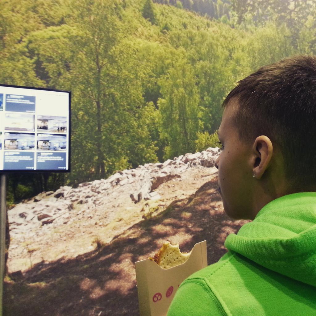 Chevalieblog's tweet image. Vielen Dank für die Pausenbank an #rlpitb von den Pferdebloggern @verwandert und @Chevalieblog