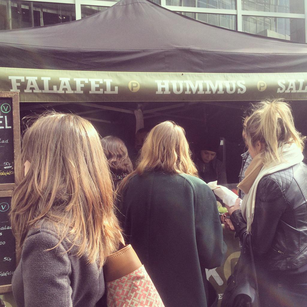 ShepherdsMkts's tweet photo. Our #Streetisans are cooking up a #culinaryfeast @RegentsPlace today! #Choice #Authenticity #Innovation #Variety http://t.co/JpXhcriPP8