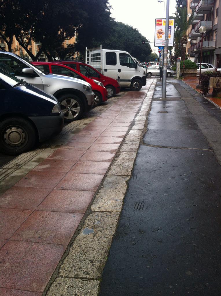 monicacusimano1's tweet photo. iniziativa riscuote consensi e muove opinioni. Ma poi... #amoPalermo #palermo @Balarm_ @ComunePalermo #palermitani http://t.co/HvGwZil3yg